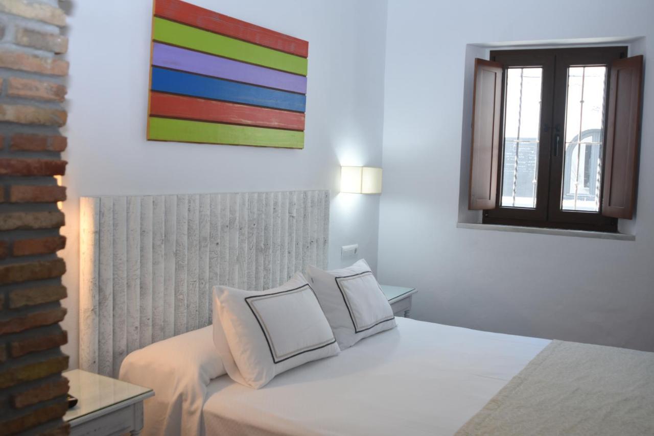 Hostal Dona Lola Marina Zahara de los Atunes Bagian luar foto