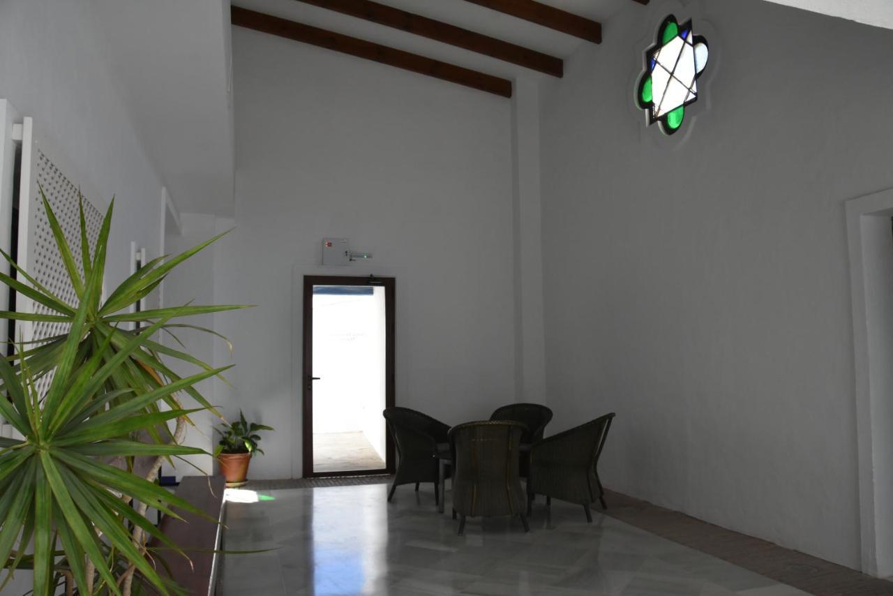 Hostal Dona Lola Marina Zahara de los Atunes Bagian luar foto
