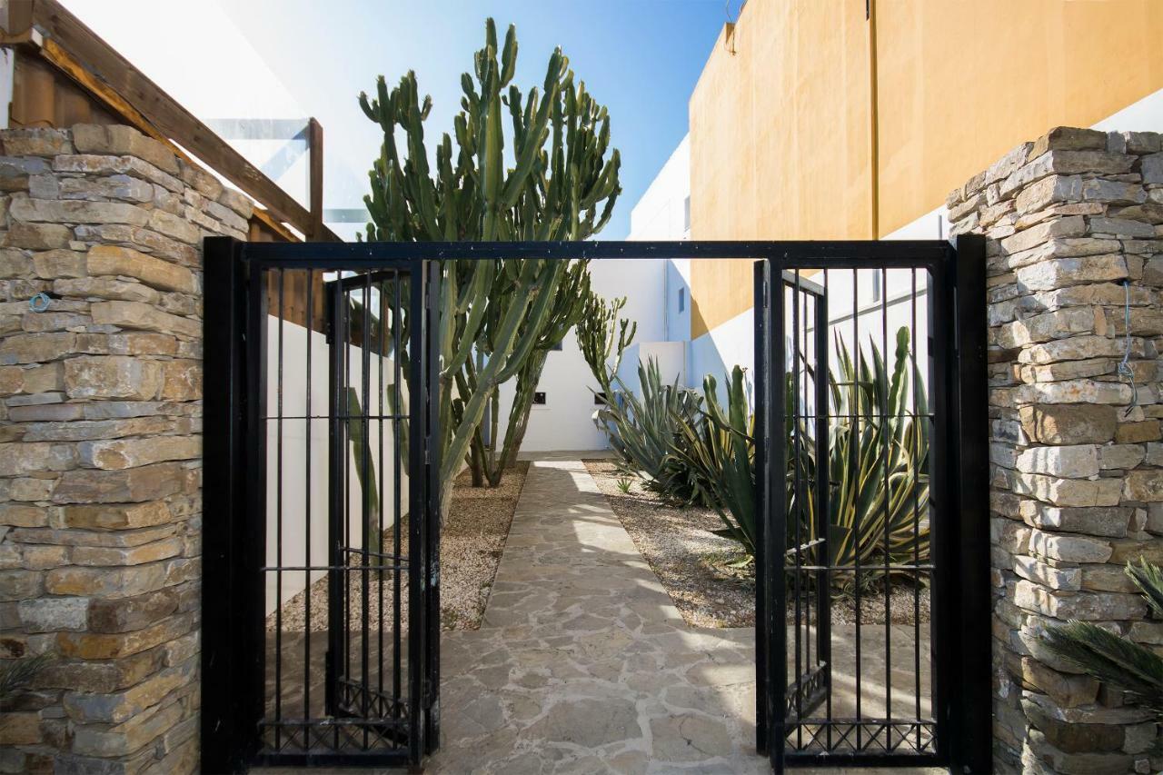 Hostal Dona Lola Marina Zahara de los Atunes Bagian luar foto