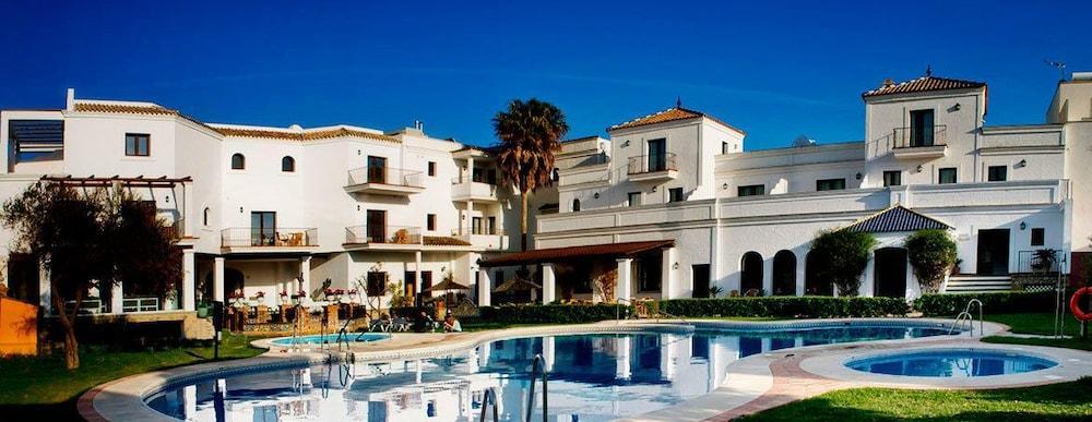 Hostal Dona Lola Marina Zahara de los Atunes Bagian luar foto