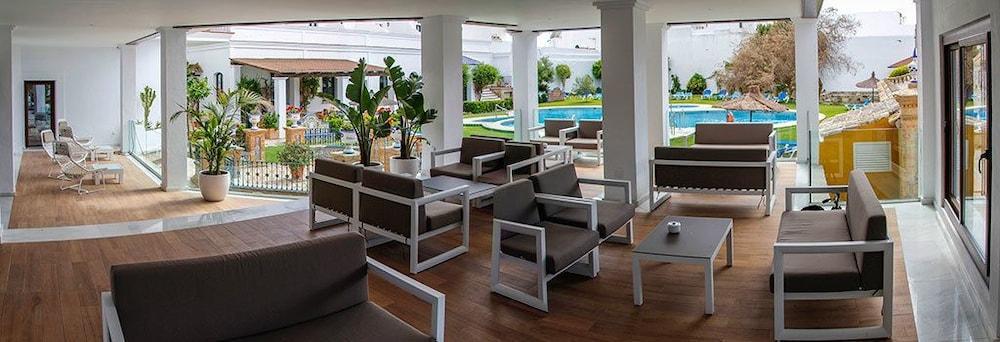 Hostal Dona Lola Marina Zahara de los Atunes Bagian luar foto